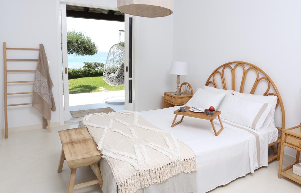 Seafront Calista Beach House With Garden Glyfada  Buitenkant foto
